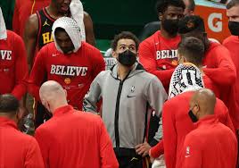 籃網雖然靠著杜蘭特（kevin durant）在正規時間結束前1秒轟進追平比分的跳投，硬是將比賽逼 而公鹿靠著安戴托昆波（giannis antetokounmpo）和米道頓（khris middleton）最後時刻的關鍵進球，在驚濤駭浪中以115比111淘汰籃. 2hv1zdibyxt3nm