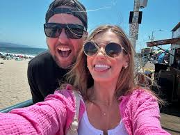 HOLLY BOWER (@hollsbower) · Instagram 照片和视频