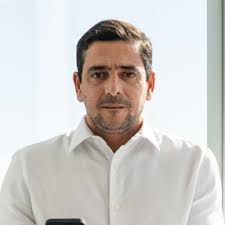 Salesman of the year!!! ☁️🏆 (English below) Durante el SKO en Miami la  semana pasada, fui premiado por CloudHesive LATAM como "Vendedor del año"  por segundo año seguido. El 2023, al colaborar