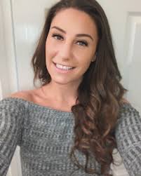 Ella Elizabeth Crook (@ellebelly6)