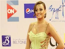 قالت الفنانة رانيا فريد شوقي، إن دور الأب والأم شريكان في تربية الأبناء، ولا يجوز أن يقوم أيًا منهما برمي الحمل على الأخر لأنها مسئولية مشتركة بينهما. Ø¨Ø³Ø¨Ø¨ Ù‚Ù„Ø¨ Ø®Ø³Ø§ÙŠØ© Ø¨Ø´Ø±Ù‰ ØªØ­Ø°Ù ØµÙˆØ±ØªÙ‡Ø§ ÙÙŠ Ù…Ù‡Ø±Ø¬Ø§Ù† Ø§Ù„Ø¬ÙˆÙ†Ø© Ø¨ÙˆØ§Ø¨Ø© Ø£Ø®Ø¨Ø§Ø± Ø§Ù„ÙŠÙˆÙ… Ø§Ù„Ø¥Ù„ÙƒØªØ±ÙˆÙ†ÙŠØ©