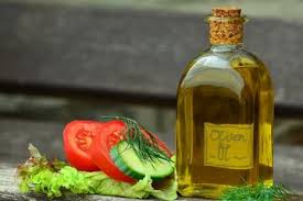 Sehingga membantu tubuh untuk mengatur gula darah dengan lebih sama seperti minyak ikan, minyak zaitun digunakan sebagai sumber lemak dalam diet mediterania. Anti Gula Darah Melonjak Penderita Diabetes Bisa Coba Rutin Konsumsi Minyak Zaitun Dan Rasakan Sendiri Hasilnya Semua Halaman Nakita