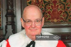 Lloyd Baron's Instagram, Twitter & Facebook