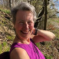 Wayne Axelson's Instagram, Twitter & Facebook