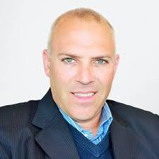 Amazon.com: Let's Go!: How Great Leaders Shape the Future: 9781804090381:  Ramsden, Jamie: Books