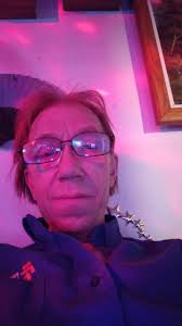 Windows Me is one of the worst Operating Systems Microsoft ever produced,  but at least the cover is beautiful. That old saying 'Never judge a book by  its cover' should be rewritten