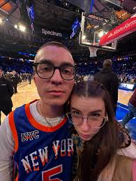 Went to the grand opening of the tiny suits store and nobody knew you.