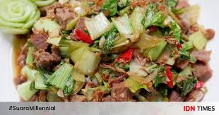 The melinjo seeds are sauteed in a medium fire without oil, or sometimes using sand as a media. 5 Kreasi Resep Sawi Untuk Menu Sehari Hari Yang Dijamin Gak Bosenin