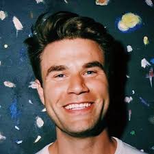 Matthew Broussard (@mondaypunday) • Threads, Say more