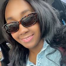 Wasifu kwa Shazniqua Chantel Mckenzie