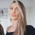 Laura Grout's Instagram, Twitter & Facebook