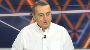 Το ότι ο αιμίλιος λιάτσος έχει έναν γιο, τον δημοσιογράφο και παρουσιαστή βασίλη λιάτσο, είναι γνωστό. Aimilios Liatsos Bary Pen8os Gia Ton Paroysiasth Celebrities Eidhseis Yupiii Gr