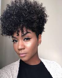 Coiffure cheveux afro court.cet essai vous donnera la chance de revenir rapidement à une coupe plus. Afro Cheveux Boucles Naturels