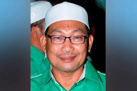 Timbalan menteri air, tanah dan sumber asli: Sumber Manusia Menteri Saravanan Timbalan Awang