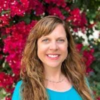 Kristin Schnell's Instagram, Twitter & Facebook