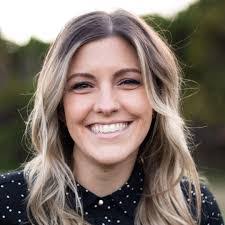 Kelly Needham's Instagram, Twitter & Facebook