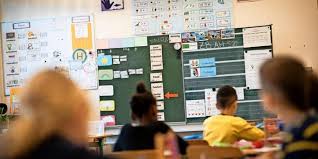 Weitere informationen erhalten sie auf den seiten des niedersächsischen sozialministeriums Neue Corona Regeln Fur Schulen In Niedersachsen Weil Uber Kunftige Anderungen