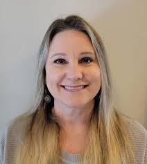 Debra Alvis's Instagram, Twitter & Facebook