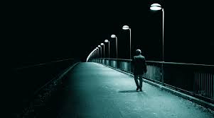 خلفيات حزينة انا امشي وحيدا في الظلام الدامس صور حزينة Sad Images