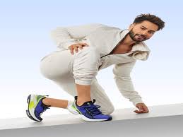 Basically a brand ambassador in india act as an influencer and a face to influence large audience to buy the product. Ù‡Ù…Ø¨Ø±ØºØ± Ø§Ù†ÙØ¬Ø§Ø± Ø¥Ù„ÙƒØªØ±ÙˆÙ†ÙŠ Nike Brand Ambassador In India Porkafellas Com
