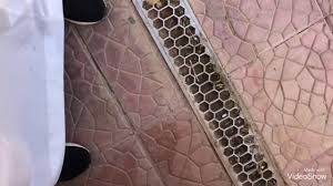 تنظيف مجرى مويه الحوش Youtube