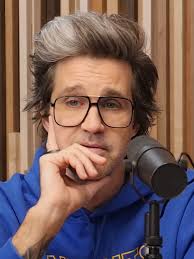 Charles can def beat this guy @amanapaintingltd #dispatchesfrommyrtlebeach  #dfmb #painting #paintingprocess