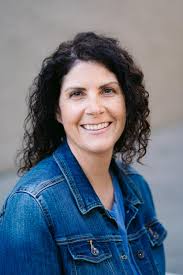 Danielle Valdez's Instagram, Twitter & Facebook