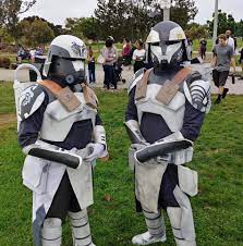 When applying phase 1 91st officer, and clicking right after on the phase1 coruscant guard officer, the game crashes. Select Members Of The 104th Battalion The 501st Legion Facebook