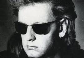 🎉Happy Birthday🎉 to Wayne Hussey, the first and former guitarist to be in  Dead Or Alive today he is turning 67 years old. 🎸♊ Jerry Wayne Hussey more  knowledge like Wayne Hussey (