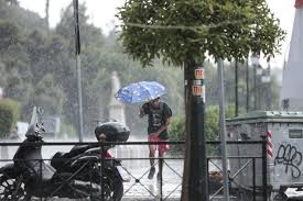 Γρήγορα ο καιρός θα βελτιωθεί. Kairos Ypoxwrei To Kyma Zesths Poy 8a Doyme Kataigides Thn Pempth H Prognwsh Gia Thn Eyboia To10 Gr
