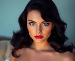 June Vincent's Instagram, Twitter & Facebook