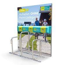 ladestationen fur e bikes und elektroautos bike energy e bike ladestation fahrradraum e mobilitat
