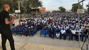 Now see the development pf that big country. Luisao S Lecture In Luanda With More Than A Thousand People Sl Benfica