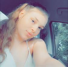 Who is Amp's mother?