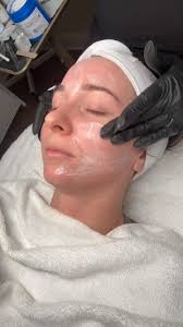 1️⃣2️⃣ Days of Christmas Giveaways!! 🎄🎁✨ , Day 1️⃣1️⃣ : Facial, Hair by  Abby, 45 Min Massage, and Gel Manicure! Valued at $300! , How to Win:, 🤳  Follow @brittneyblackerby + @sovereign.esthetics!, 💬 ...