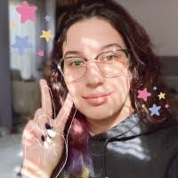 Sharon Reitz's Instagram, Twitter & Facebook