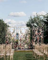 44 Stunning Backyard Wedding Decor Ideas On A Budget Outdoor Wedding Decorations Backyard Wedding Decorations Rustic Country Wedding Decorations