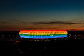Schließen sie jetzt den kostenfreien probemonat ab (anschließend 7,90. Fotospot Allianz Arena In Munchen