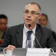 In march 2015, he went on a trial at la liga side rc celta de vigo. Quem E Andre Mendonca Cotado Para Assumir Vaga De Ministro Do Stf 28 07 2019 Uol Noticias