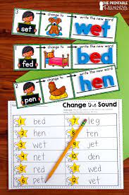 Practice Beginning Sounds Cvc Words And Phonemic Substitution With This Fun And Engaging Activi Cvc Words Summer School Activities Kindergarten Word Families