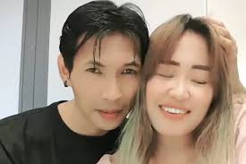 Resmi menikah dengan Arya Khan, ternyata Michelle Ashley tak restui  hubungan sang ibu, Pinkan Mambo: Dia membantah...