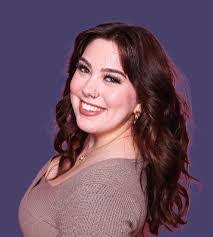 Beth Paulson's Instagram, Twitter & Facebook