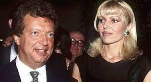 Rita rusic è senza freni, e ha rivelato senza remore quali sono stati i motivi della sua rottura da vittorio cecchi gori, padre dei suoi due figli. Rita Rusic Vittorio Cecchi Gori E Masochista E Sadico Dal Divorzio Non Ho Preso Un Euro