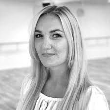 Danslärare Julia Johansson. Standard Latin Balett Modern dans