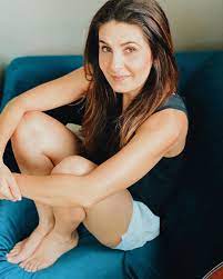 Mayrin villanueva pies
