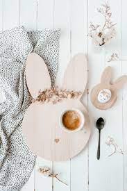 eulenschnitt fruhstucksbrettchen hase osterideen osterkorbchen basteln hase fruhstucksbrettchen