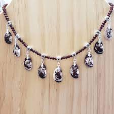 Christmas Lima Bean Necklace Jewelry Heirloomseeds Naturaljewelry Seedjewelry Heirloomseedjewelry Heirloombeans Neckla Nature Jewelry Necklace Jewelry