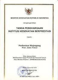 0%0% found this document useful, mark this document as useful. Penghargaan Institusi Kesehatan Berprestasi Tahun 2012 Puskesmas Mojoagung