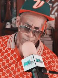 Papel y Lápiz: Salsa Challenge y Música Bailable