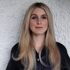 Isabel Baer's Instagram, Twitter & Facebook